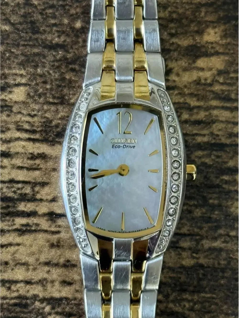 Rare Vintage Citizen Silhouette Eco Drive Gold/Silver Tone Crystal Bezel Watch